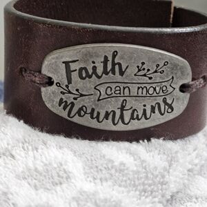 New.Brown Leather Bracelet with Inspirational Plate